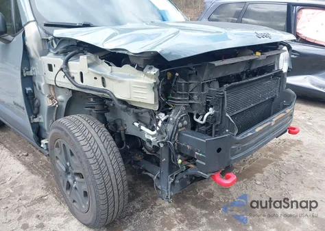 2017 Jeep Renegade Deserthawk 4X4 from USA, damaged, VIN ZACCJBCB5HPF24639